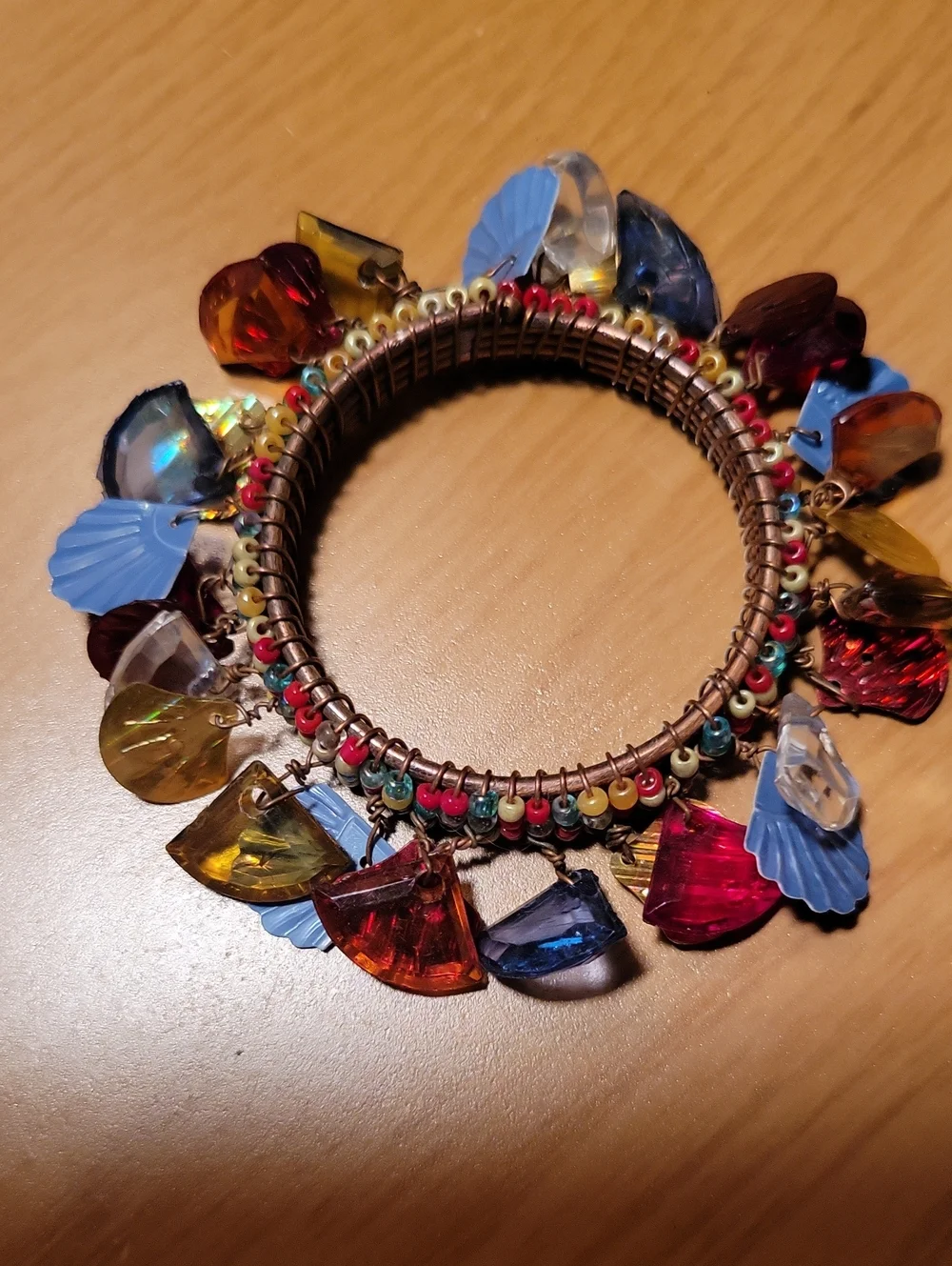Pier 1  7 Napkin Rings Colorful Coastal Beaded Seashell Blue, Pink, Gold Accents
